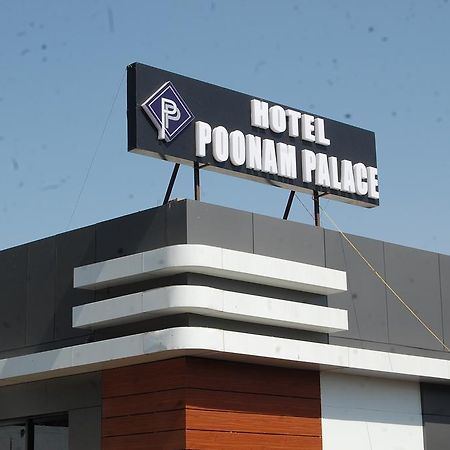 Hotel Poonam Palace Ujjain Exterior foto
